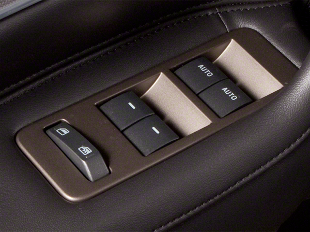 2013 Lincoln MKX BASE