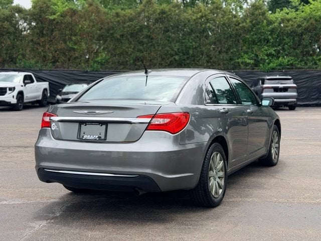 2013 Chrysler 200 Touring