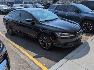 2015 Chrysler 200 S