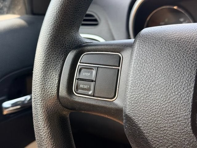 2012 Dodge Avenger SE