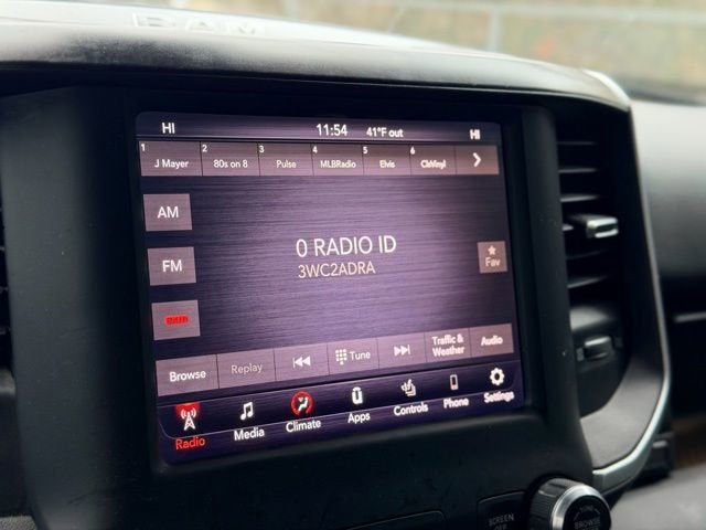 2020 RAM 1500 Big Horn Crew Cab 4x4 5'7" Box