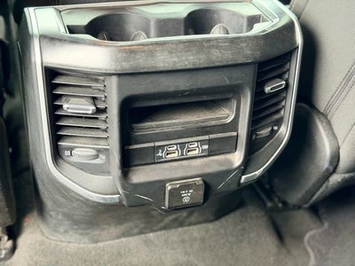 2020 RAM 1500 Big Horn Crew Cab 4x4 5'7" Box