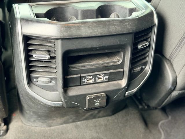 2020 RAM 1500 Big Horn Crew Cab 4x4 5'7" Box