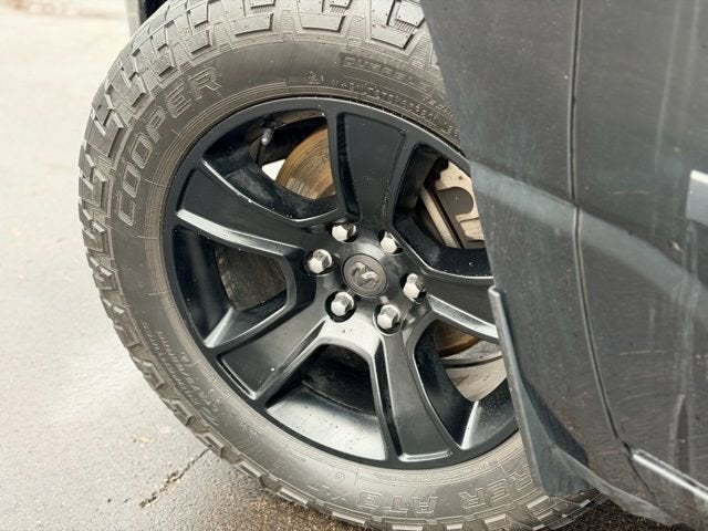 2020 RAM 1500 Big Horn Crew Cab 4x4 5'7" Box