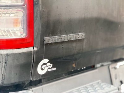2020 RAM 1500 Big Horn Crew Cab 4x4 5'7" Box