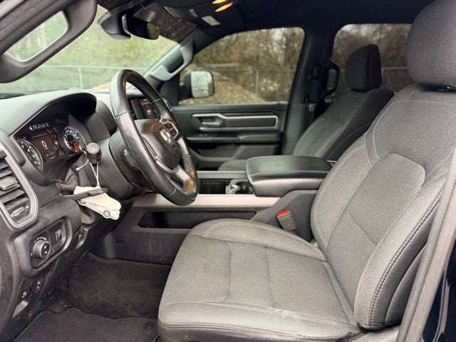 2020 RAM 1500 Big Horn Crew Cab 4x4 5'7" Box