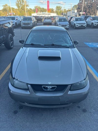 2002 Ford Mustang GT Deluxe