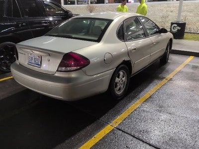 2005 Ford Taurus SE