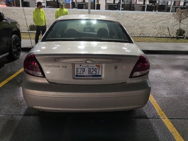 2005 Ford Taurus SE