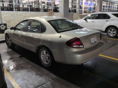 2005 Ford Taurus SE