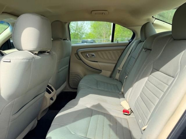 2018 Ford Taurus SE