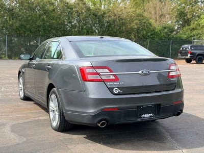 2018 Ford Taurus SE