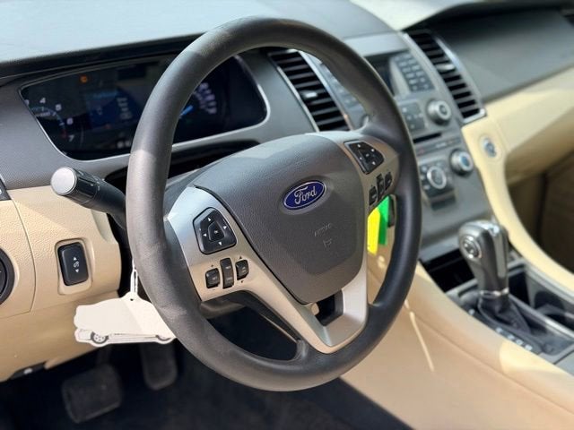 2018 Ford Taurus SE