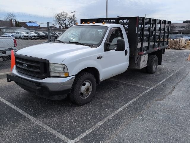 2004 Ford Super Duty F-350 DRW XL