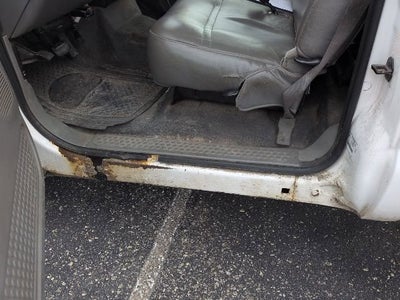 2004 Ford Super Duty F-350 DRW XL