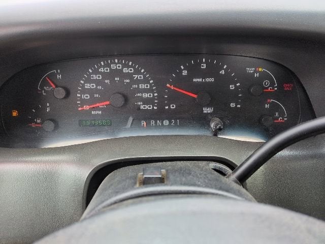 2004 Ford Super Duty F-350 DRW XL