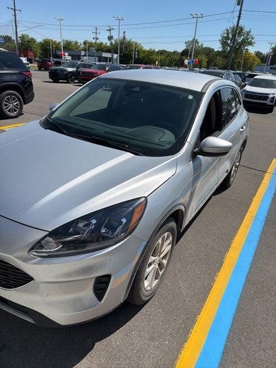 2020 Ford Escape SE