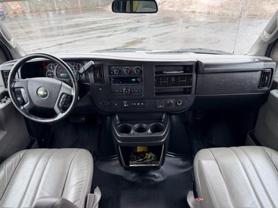 2023 Chevrolet Express Passenger 3500 1LS