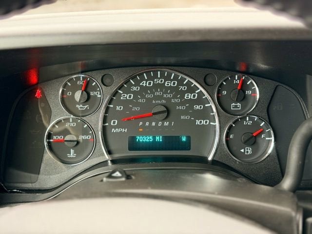 2023 Chevrolet Express Passenger 3500 1LS