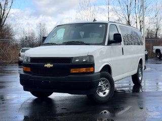 2023 Chevrolet Express Passenger 3500 1LS