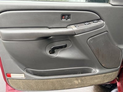 2004 Chevrolet Silverado 2500 HD LS