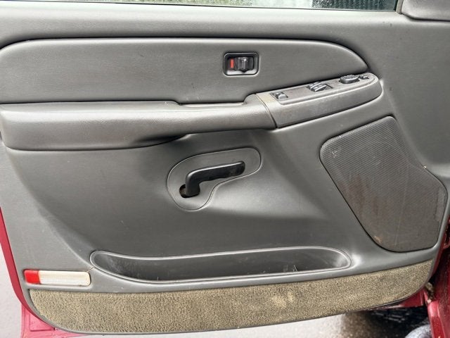 2004 Chevrolet Silverado 2500 HD LS