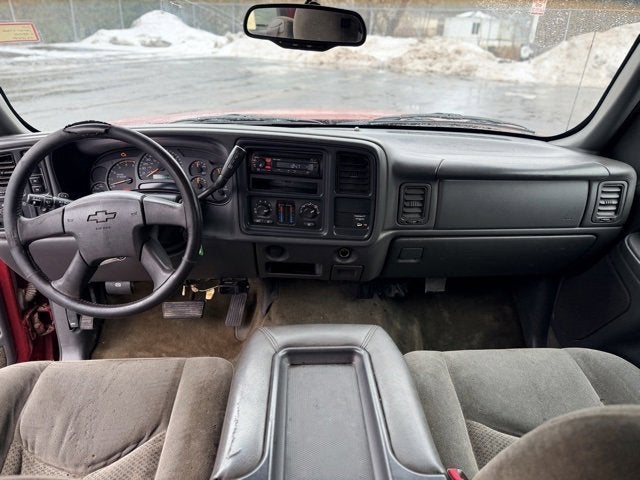 2004 Chevrolet Silverado 2500 HD LS