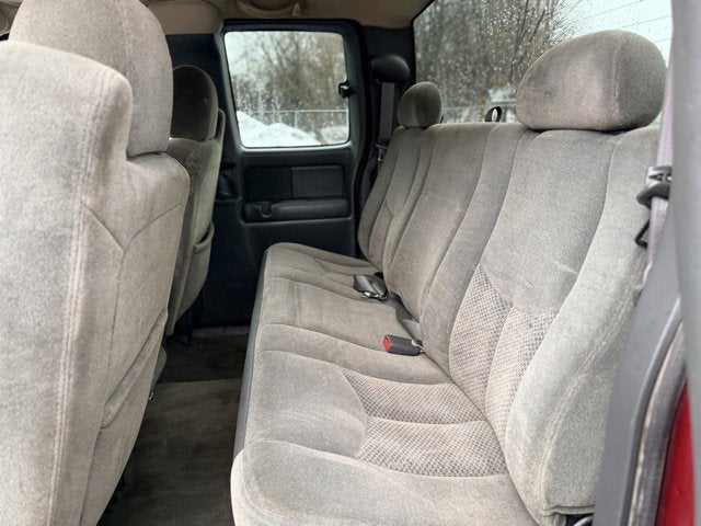 2004 Chevrolet Silverado 2500 HD LS