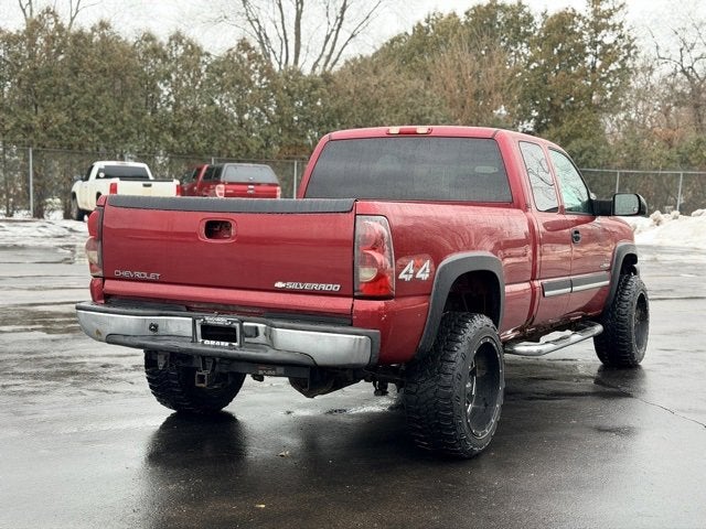 2004 Chevrolet Silverado 2500 HD LS