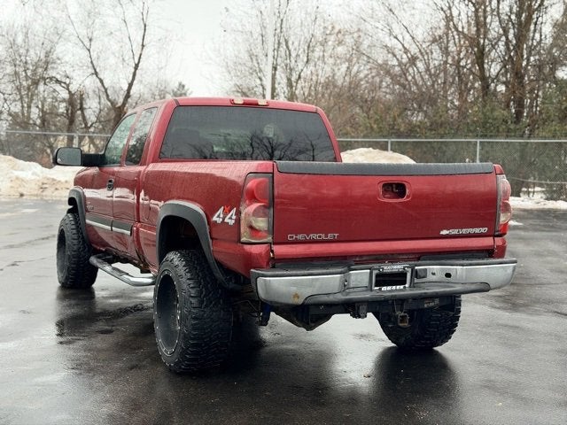 2004 Chevrolet Silverado 2500 HD LS