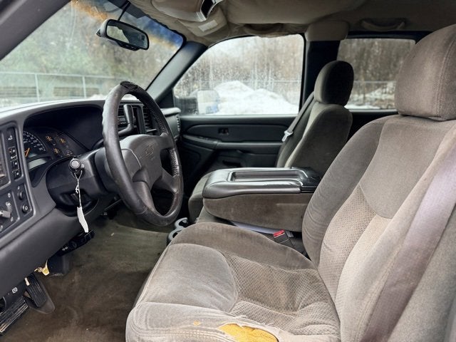 2004 Chevrolet Silverado 2500 HD LS