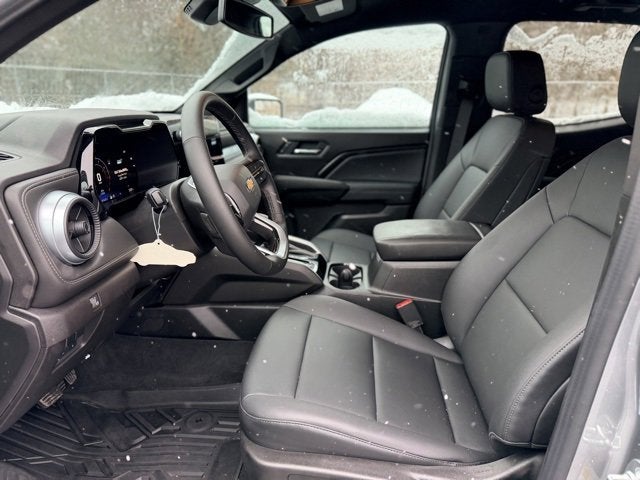 2025 Chevrolet Colorado WT/LT