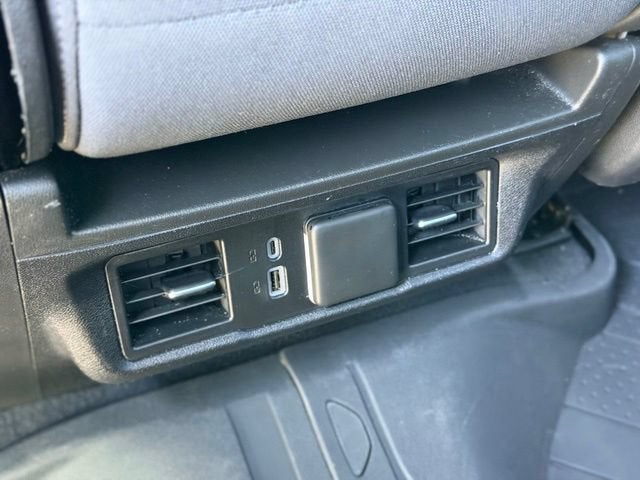 2023 Chevrolet Silverado 1500 LT - Photo 24
