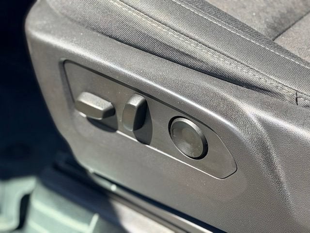 2023 Chevrolet Silverado 1500 LT - Photo 7