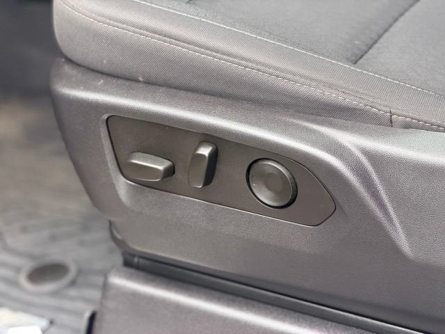 2024 Chevrolet Silverado 1500 LT - Photo 8