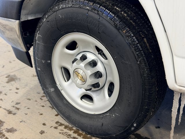 2025 Chevrolet Express Cargo 2500 WT