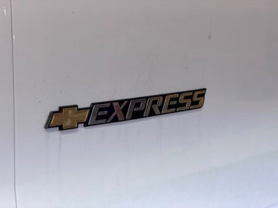 2025 Chevrolet Express Cargo 2500 WT