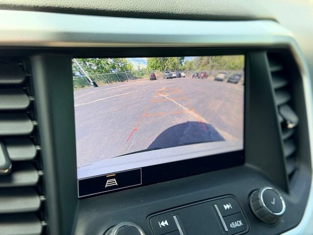2022 GMC Acadia SLE
