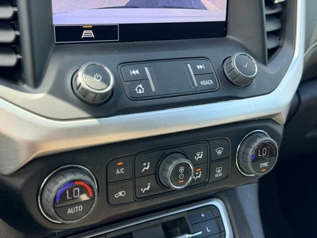 2022 GMC Acadia SLE