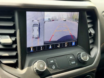 2022 GMC Acadia AT4