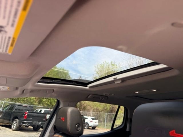 2022 GMC Acadia AT4