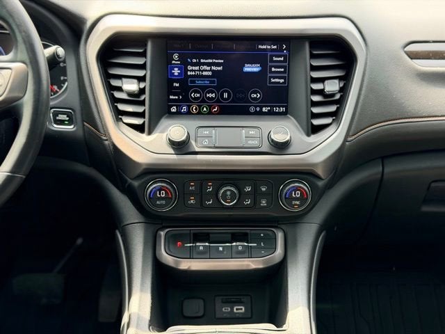 2022 GMC Acadia AT4
