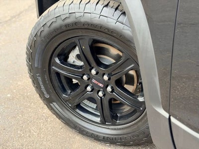 2022 GMC Acadia AT4