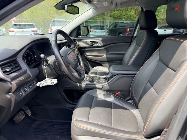 2022 GMC Acadia AT4