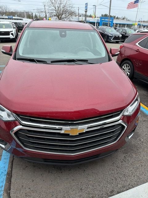 2021 Chevrolet Traverse LT Cloth
