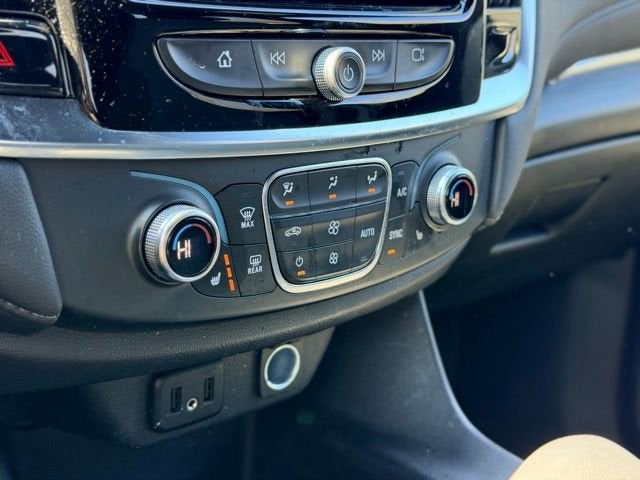 2024 Chevrolet Traverse Limited LT Cloth