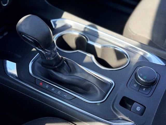 2024 Chevrolet Traverse Limited LT Cloth
