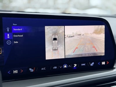 2024 Chevrolet Traverse LS