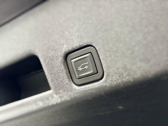 2024 Chevrolet Traverse LS