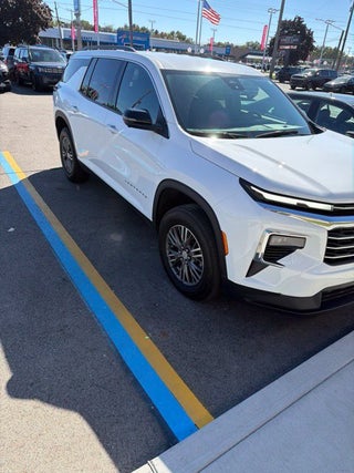 2025 Chevrolet Traverse LT